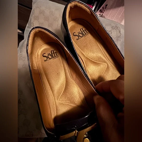 Sofft Navy Patent Leather Loafers with Gold Buckle - Picture 5 of 6